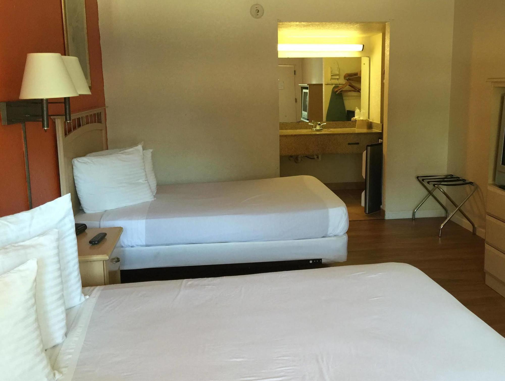 Country Hearth Inn- Kissimmee Dış mekan fotoğraf