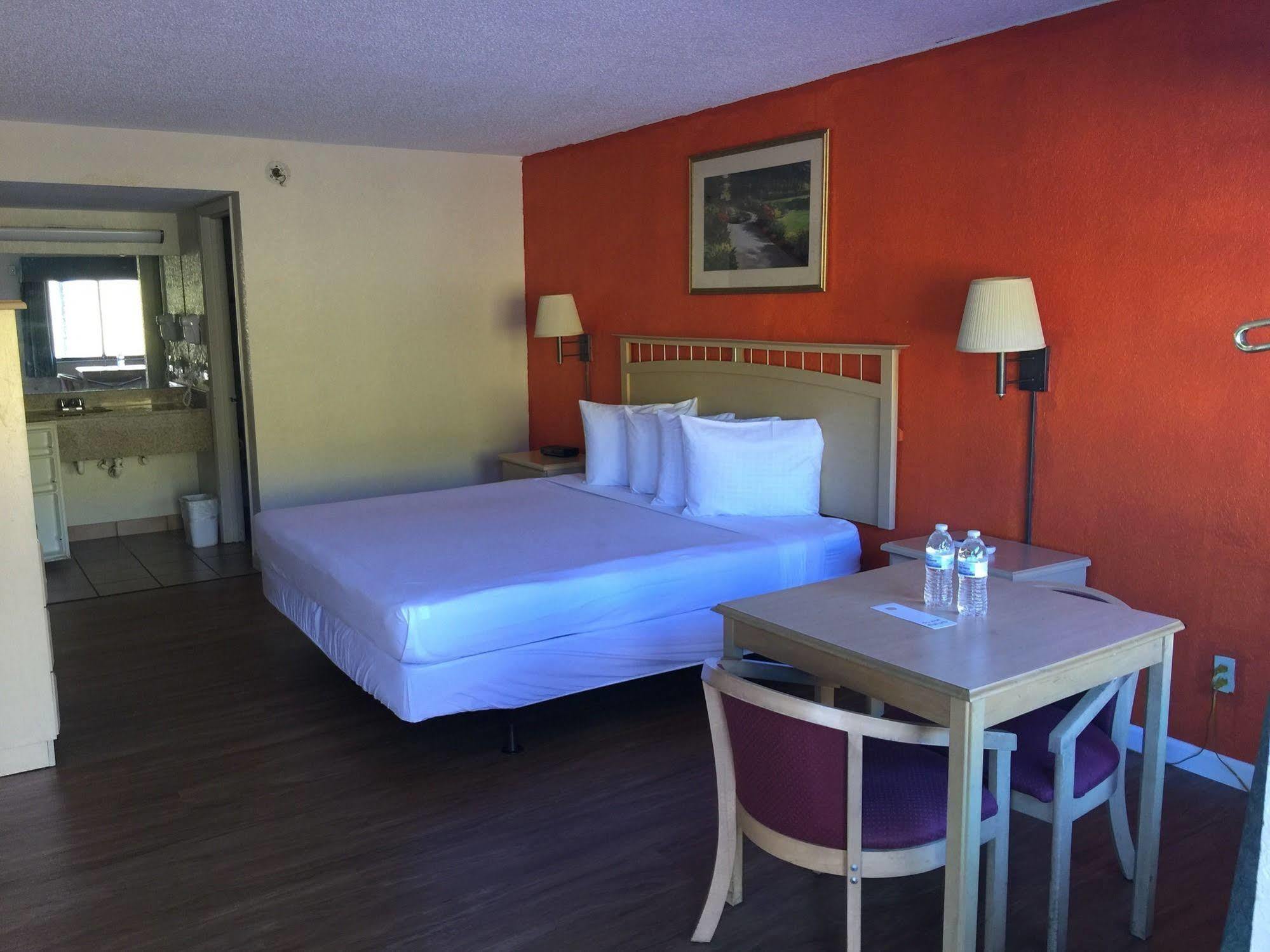 Country Hearth Inn- Kissimmee Dış mekan fotoğraf